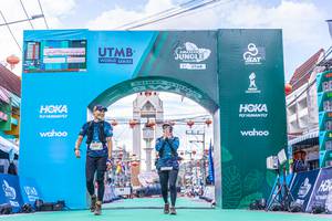 BIB: 3471, 911, 186
                            <button type="button" onclick="openModal(21783038)" class="btn btn-primary btn-sm float-right btn-popup" data-toggle="modal" data-target=".modal-high-quality">
                        <i class="fas fa-shopping-cart"></i> Add to Cart
                    </button>
                                            <button type="button" onclick="isThisMe(21783038, true)" class="btn btn-success btn-sm float-right btn-popup btn-isme hidden" data-toggle="tooltip" data-placement="bottom" title="นี่คือรูปของคุณใช่ไหม คลิกที่นี่เพื่อเอาเข้าอัลบั้ม">
                        <i class="fas fa-plus"></i> Add to album
                    </button>
                    <button type="button" onclick="isThisMe(21783038, false)" class="btn btn-warning btn-sm float-right btn-popup btn-isnotme hidden">
                        <i class="fas fa-ban"></i> Remove from album
                    </button>